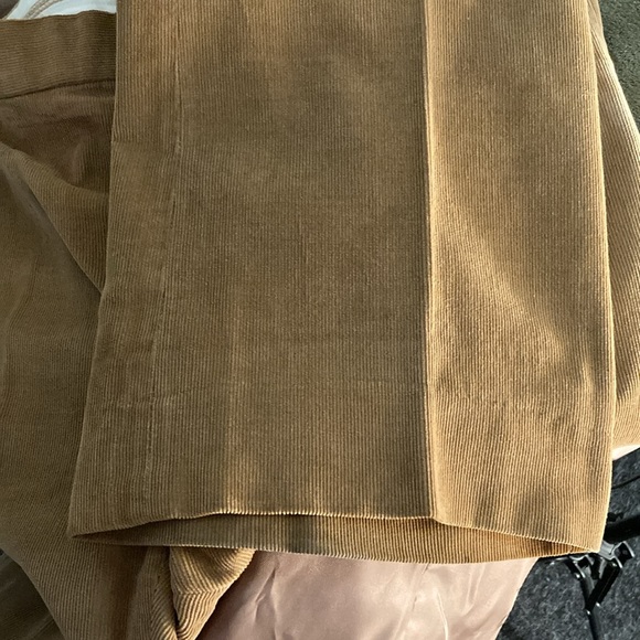 Knack 70’s 3 piece tan corduroy suit. 44 jacket 36” pants. Slight discolor patch - Picture 14 of 14